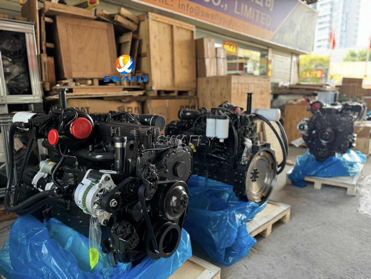 Matagumpay na Pagpapadala ng Tatlong Cummins SAA6D114E-3 Engine para sa Komatsu PC300-8 at PC300-8MO Excavator