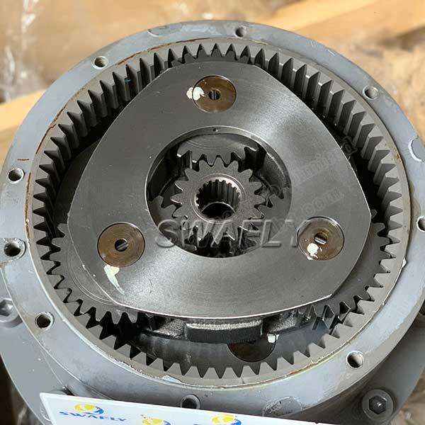 Tunay na Bagong ZX670LCH-5B ZX690LCH-5A Excavator Swing Reducer YB60000217 9313703 Swing Gearbox